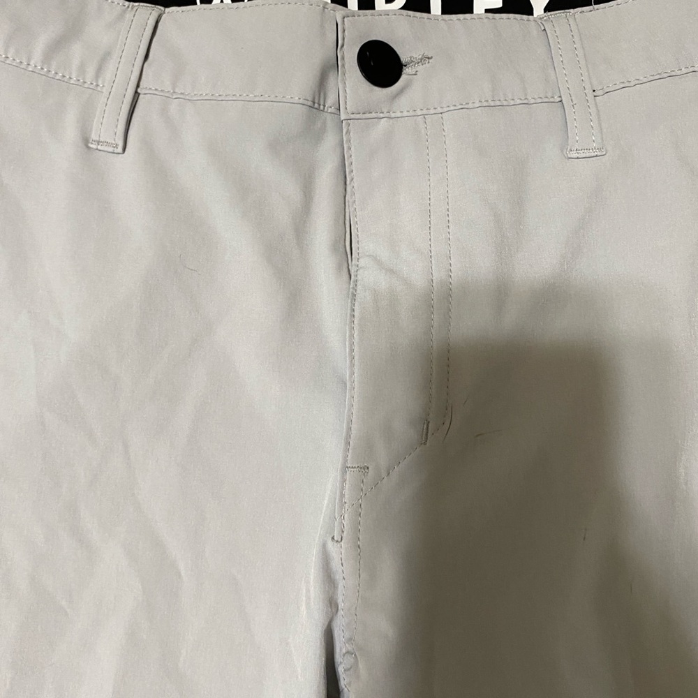 Hurley Gray Hybrid Shorts Lightweight Versatile Design - Picture 4 of 7
